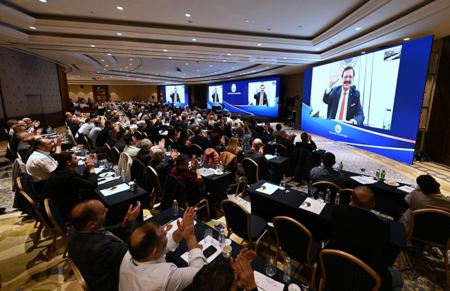 Ala�ehir Ticaret Borsas� TOBB taraf�ndan yap�lan Genel Sekreterler Bilgilendirme Seminerine �smail YEYEN kat�l�m sa�lad�.