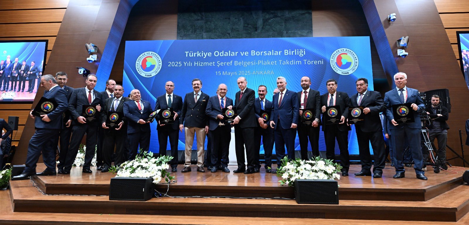 Ynetim Kurulu Bakanmz Hseyin SOYGRe Cumhurbakanmz Sayn Recep Tayyip ERDOANdan 20.Yl Hizmet eref Belgesi...
